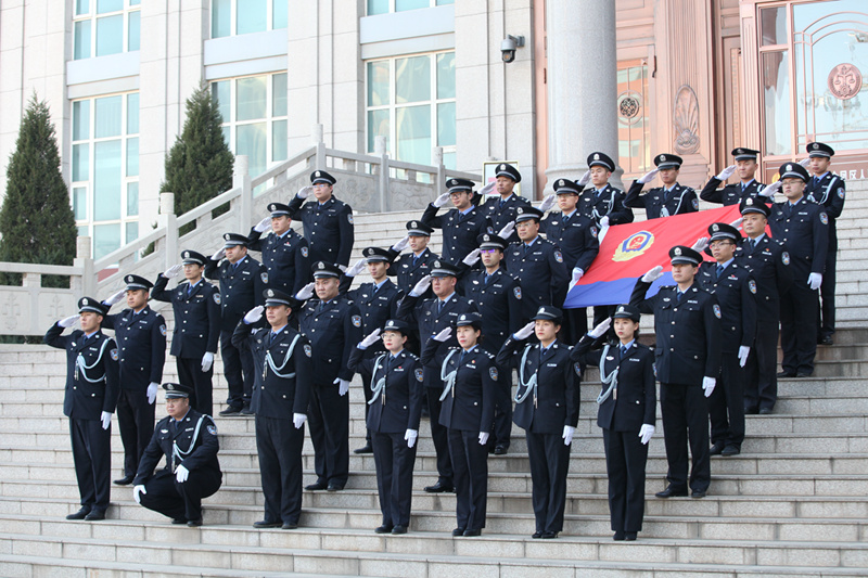 宁夏法院司法警察庆祝首个中国人民警察节