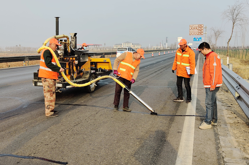 宁夏全力做好春季路况恢复 营造良好出行环境
