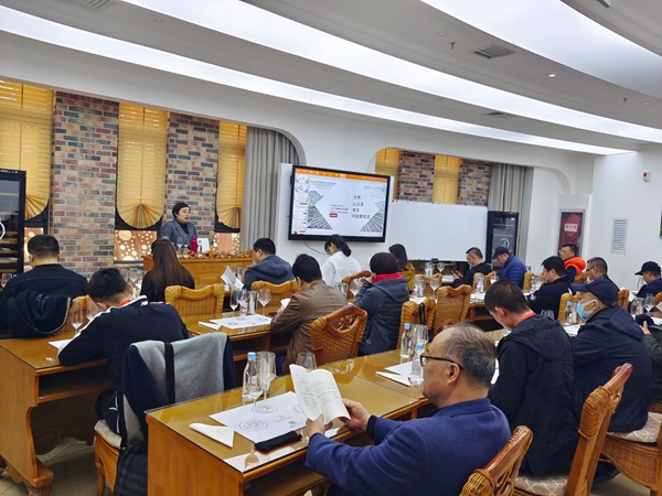 “葡萄酒+旅游”受青睐 2021年宁夏葡萄酒主题研学游正式启动