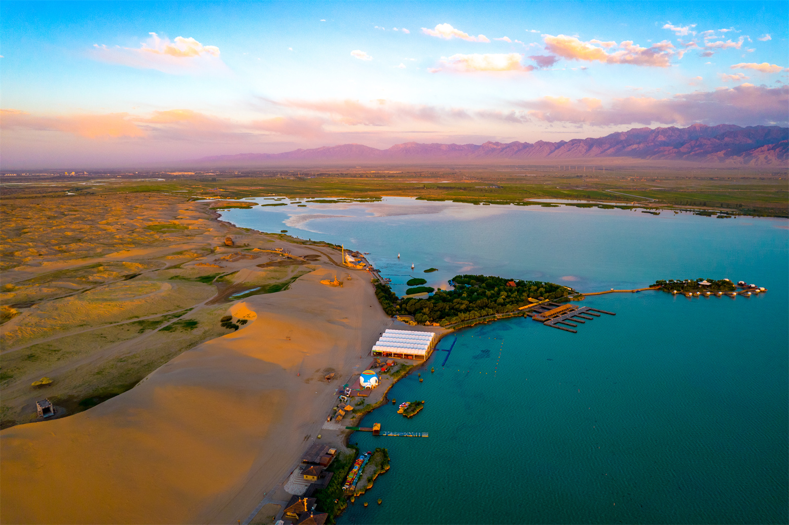 宁夏沙湖喜获“最美中国旅游景区”和“年度甄选度假旅游目的地”称号-宁夏新闻网