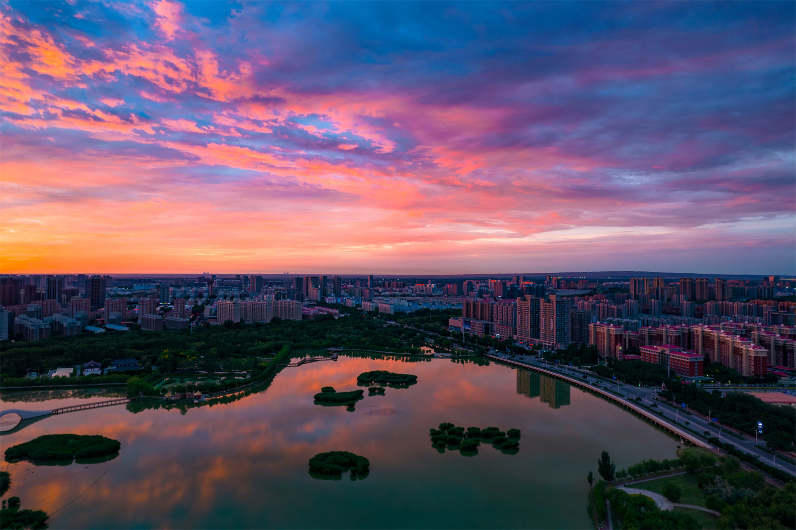 航拍银川4K超清_3840X2160_高清视频素材下载(编号:5796636)_实拍视频_光厂(VJ师网) www.vjshi.com