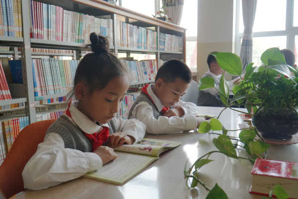 吴忠市这所百年小学插上“互联网+ ”翅膀