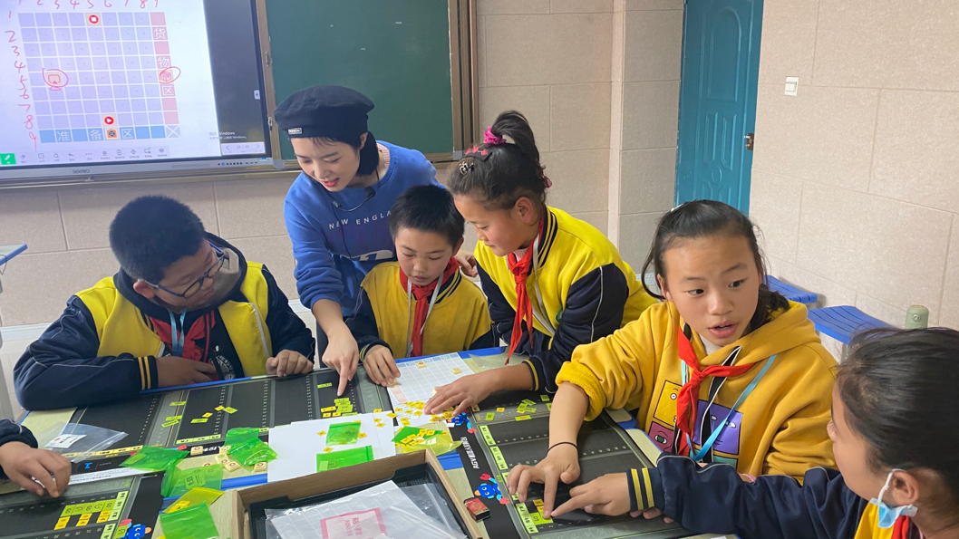 专递课堂双师教学为宁夏农村孩子架起科技梦想