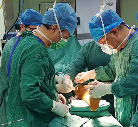 宁夏成功完成首例国产人工踝关节置换术