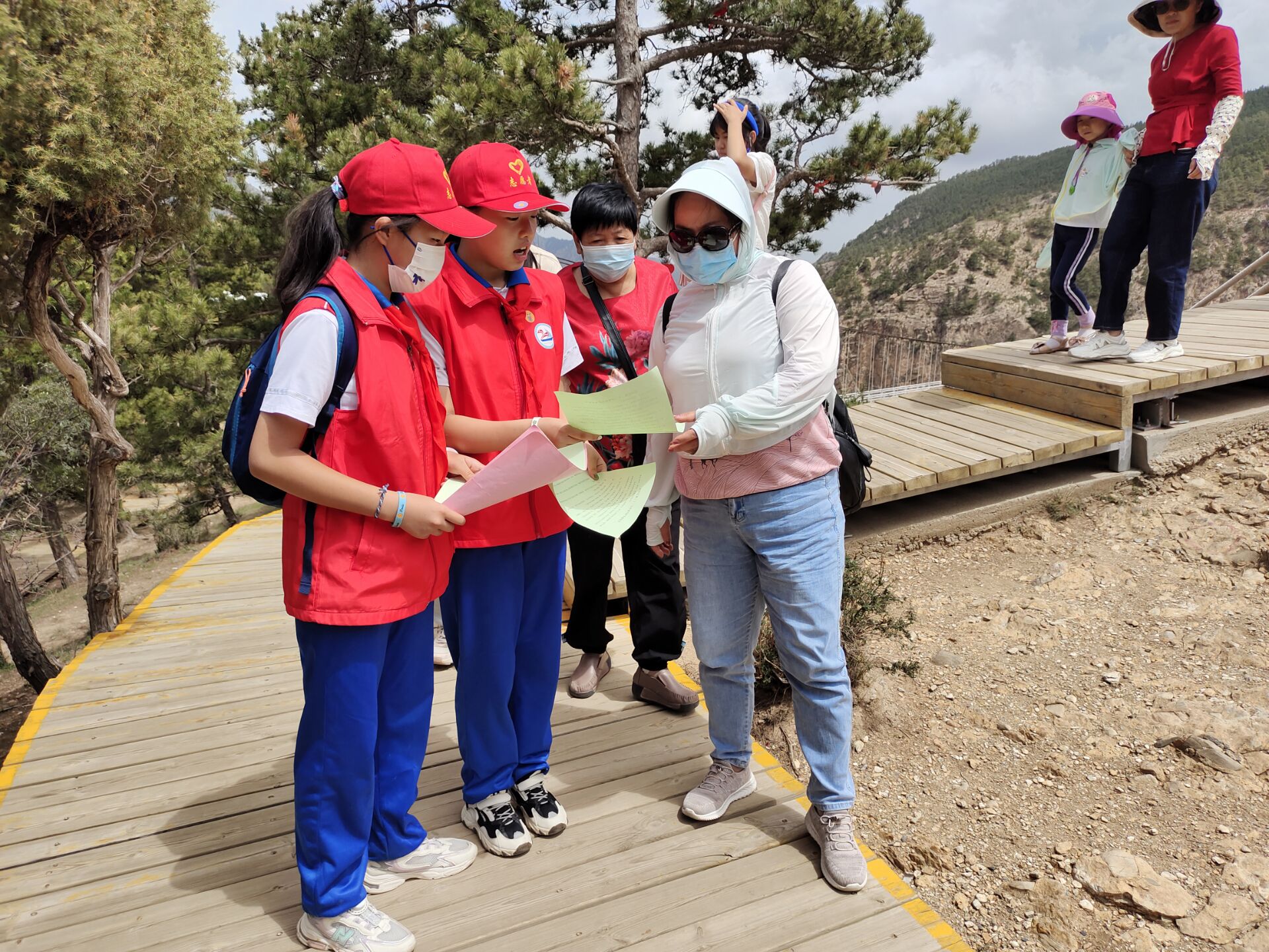 银川市兴庆区这所学校把生态课堂搬进贺兰山