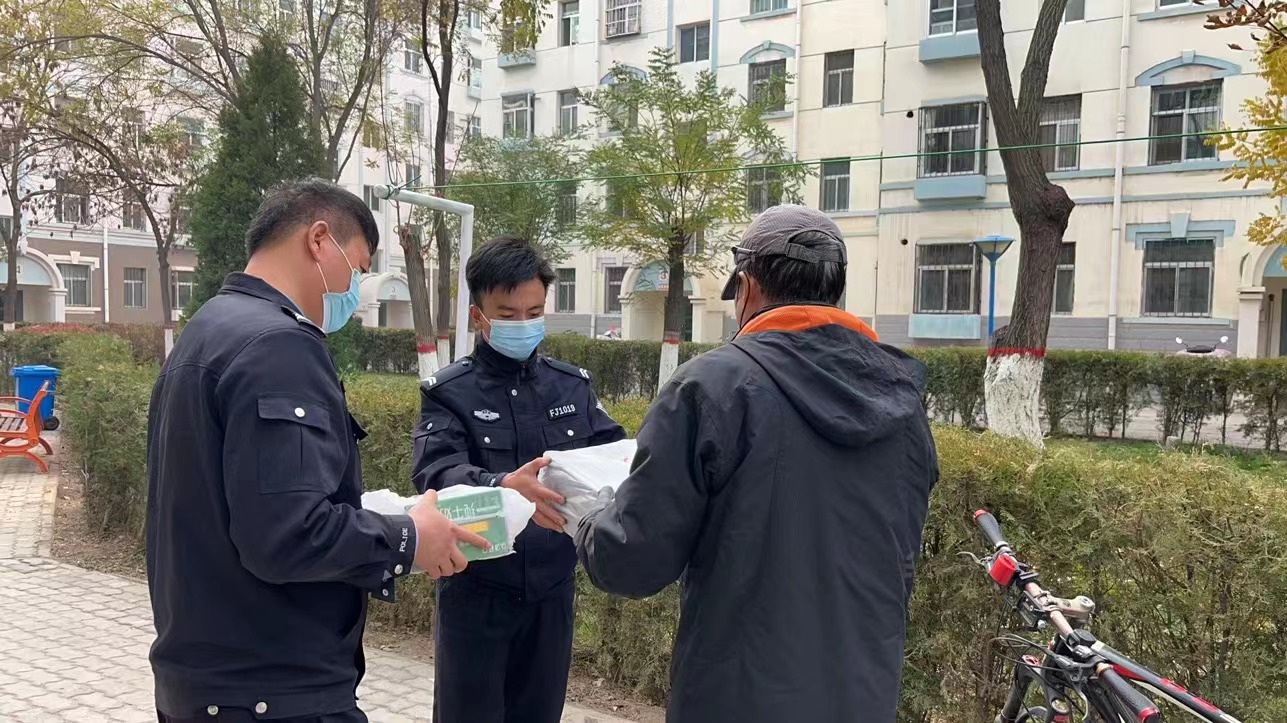 群众利益无小事：警民接力 遗失物品半小时物归原主