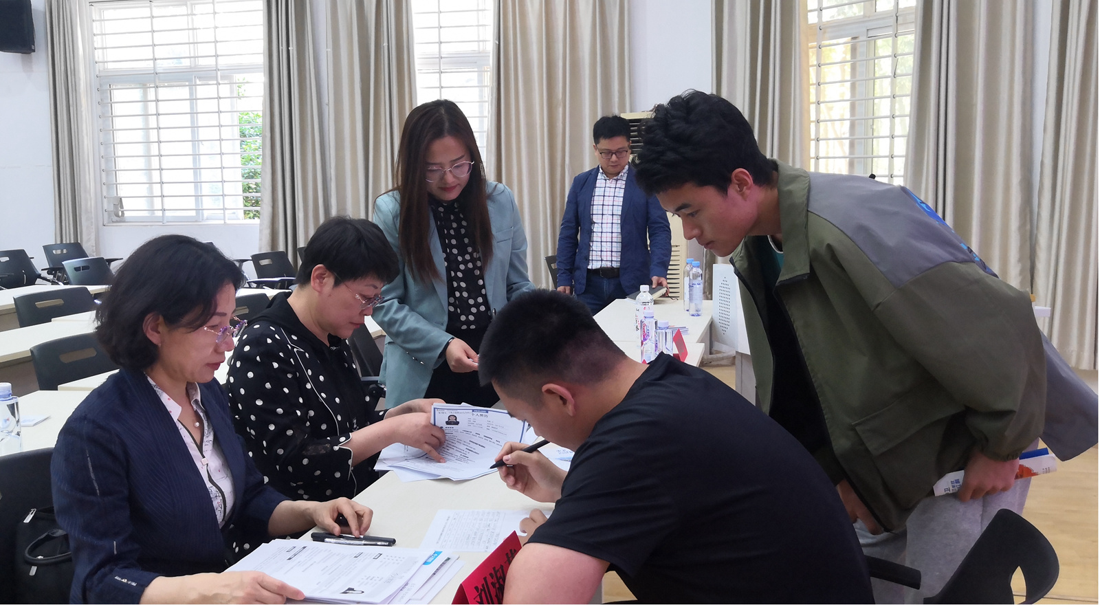 图片2.jpg 图片2.jpg