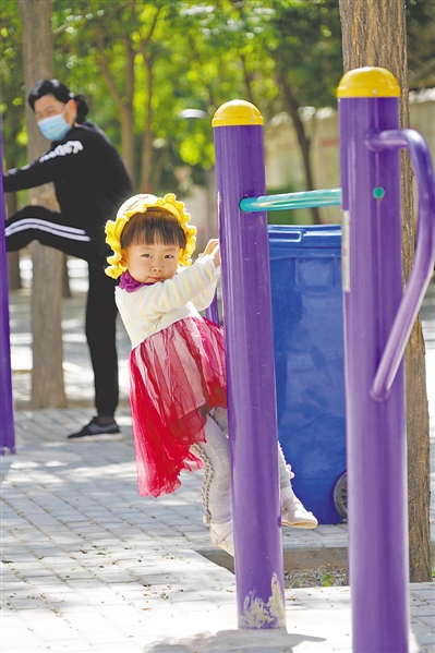 <p>　　　　沙坡头区老旧小区改造让群众更宜居。</p><p>　　　　本报记者　何耐江　摄　　</p>