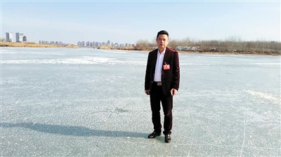 <p>　　严国圣</p>