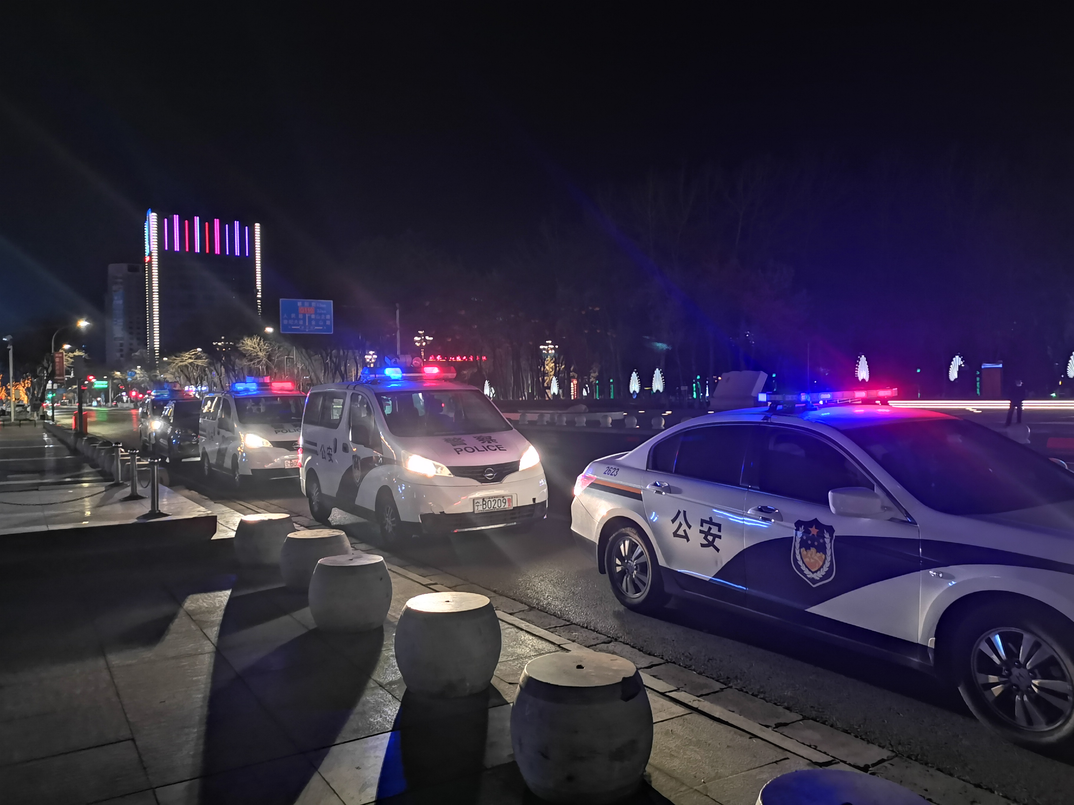 大武口交巡警大队开展快速反应应急处突演练-宁夏交警
