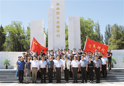 CgsCHV2CmxSAQ-vtAAGorzubSJE807.jpg
