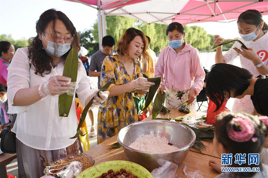 （社会）（5）生态移民区 热闹迎端午