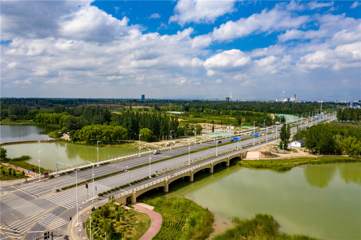 高清大图:瞰银川典农河碧水环绕银川城-宁夏新闻网