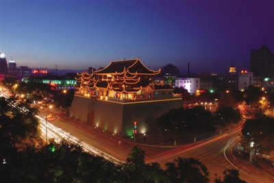 <p>　　玉皇阁夜景</p>