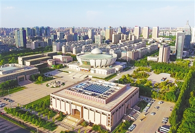 <p>　　大阅城夜景</p>