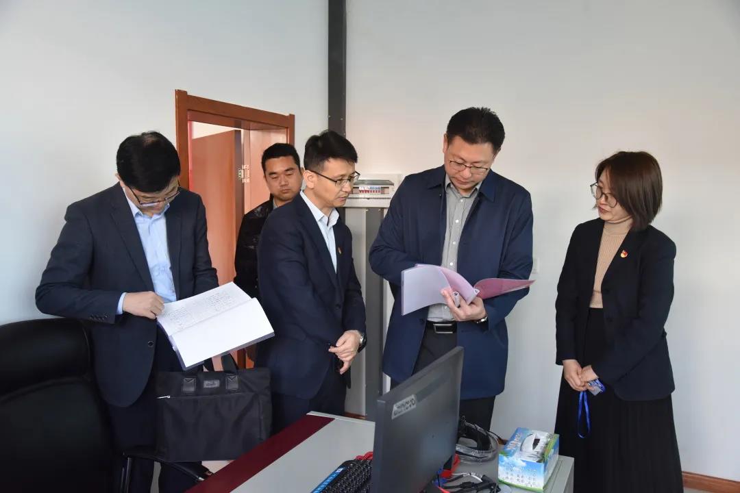 金凤区委书记赵会勇到区纪委监委开展走访调研