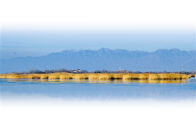 <p>　　沙湖风景区空气通透水天一色。</p>