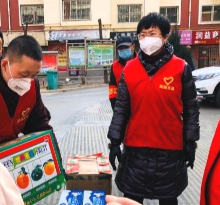 瞒报外来人口_薛之谦天外来物图片(3)