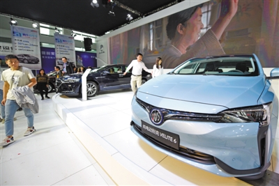 <p>　　别克纯电动汽车。　</p><p>　　本报记者　党硕　摄</p>