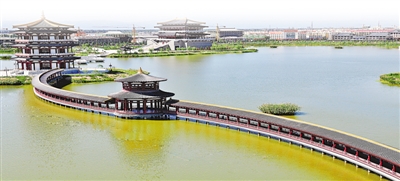 <p>　　灵武市兴唐苑美景如画。</p>