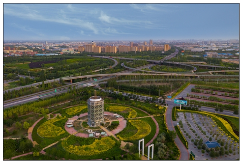 贺兰全景.jpg
