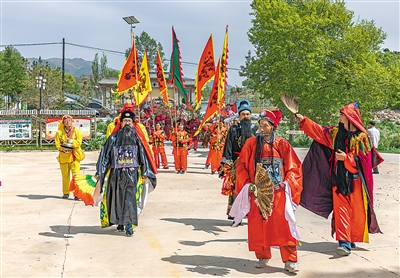     促进中华优秀传统文化传承与保护。