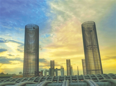 <p>　　建设中的海（原）平（川）高速公路。</p>