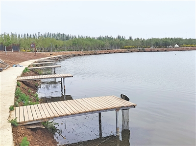 <p>　　宁夏灵河房车露营基地垂钓区。</p>