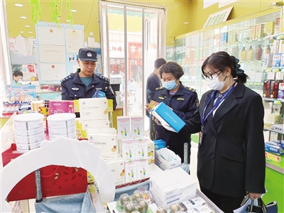 “扫楼清街”专项行动小组联合发力，及时治理非法集资等金融乱象，净化市场经济环境。