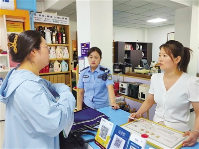     中宁县多形式、广范围深入开展“扫楼清街”专项行动，达到“警示一批、整改一批、规范一批”的良好效果。