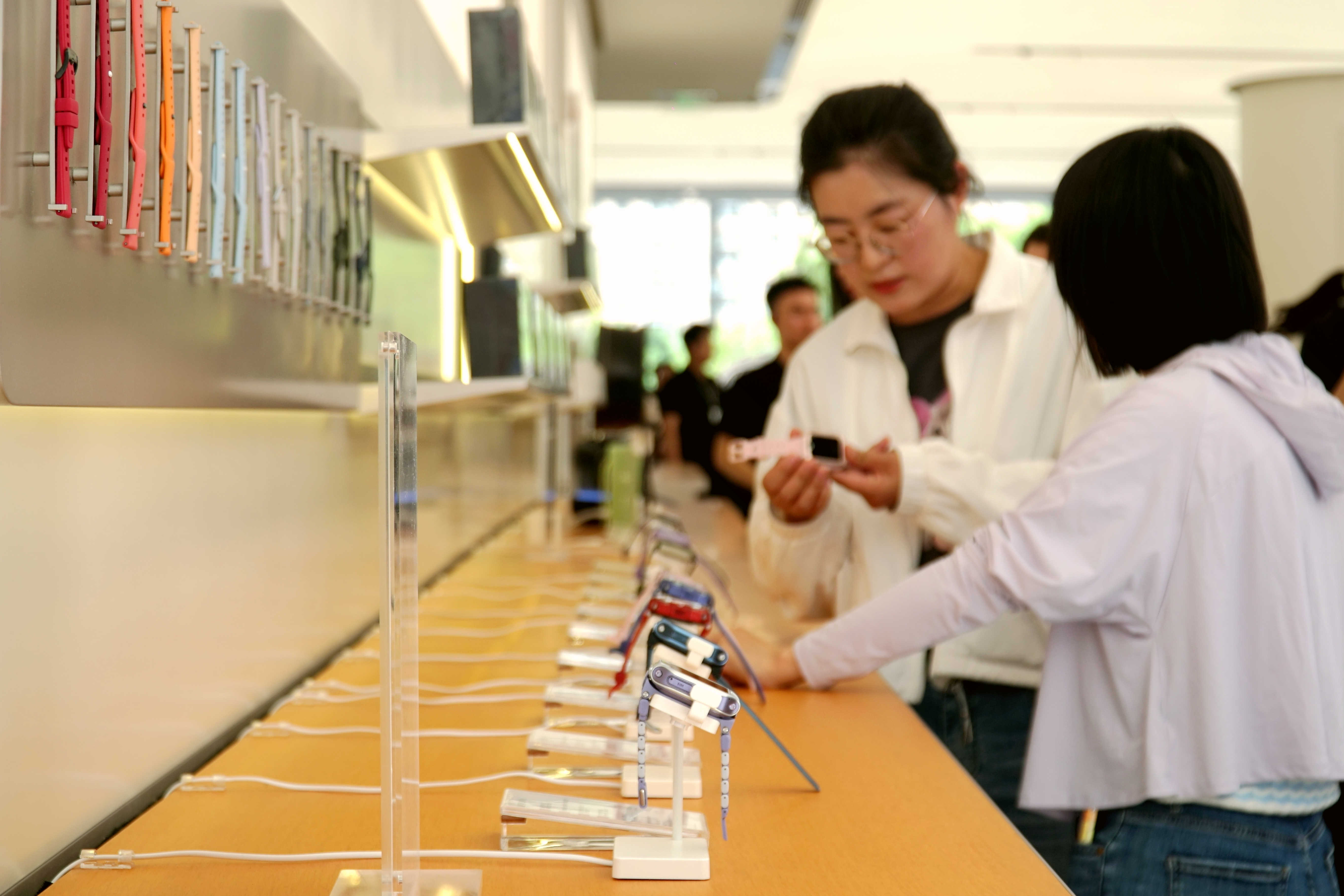 华为智能生活馆宁夏首店在阅彩城开业
