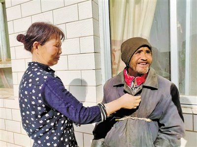 <p>　　段秀琴把刘志峰照顾得很好。</p>