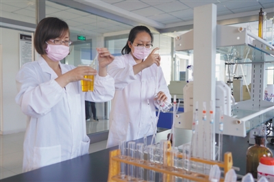 <p>　　宁夏君星坊食品科技有限公司完成亚麻籽油适度精炼关键工艺优化。</p>