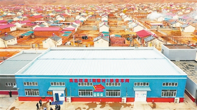 <p>　　同心县河西镇同德移民村是扶贫车间试点村。</p>