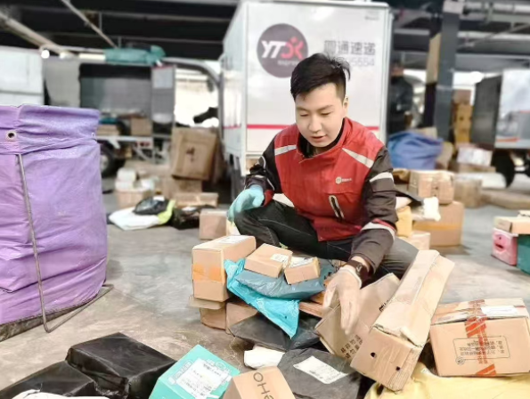 【榜样的力量⑧】王飞飞：奔跑的城市...