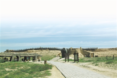 <p>　　水洞沟明长城遗址。</p><p>　　（图片由水洞沟景区提供）</p>