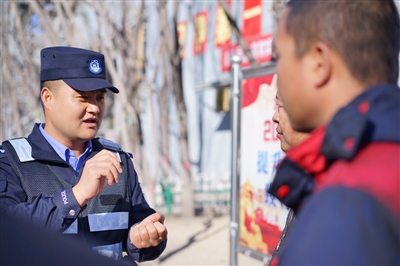     调解工作既要讲法，又要讲理。