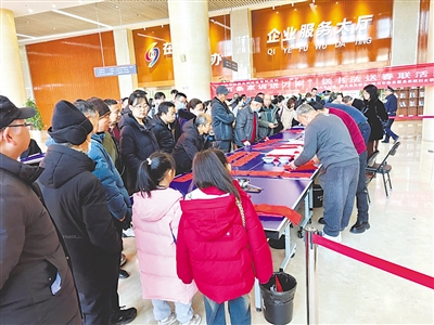    银川市连续5年开展“万条家训进万家”活动。
