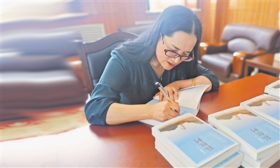 <p>　　　　2021年，作家马金莲文学创作成果喜人。</p>