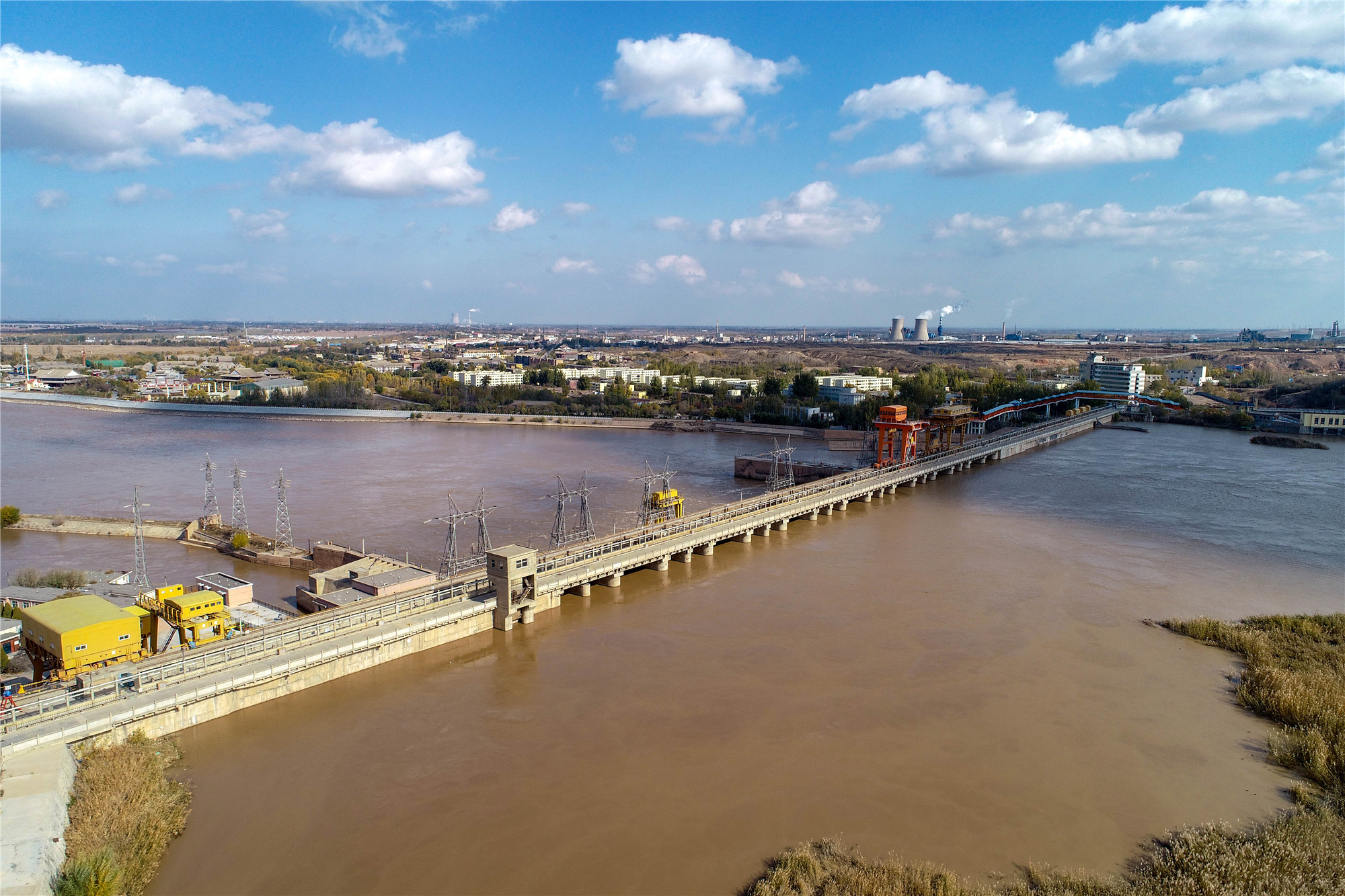 【黄河两岸是我家】航拍青铜峡水利枢纽