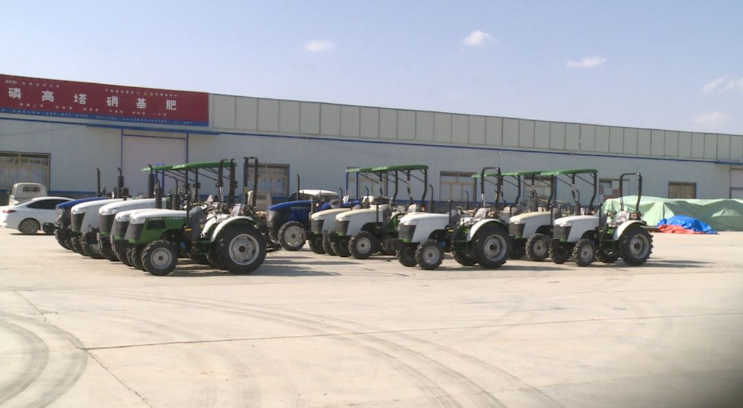 西吉县农机具市场迎来销售旺季