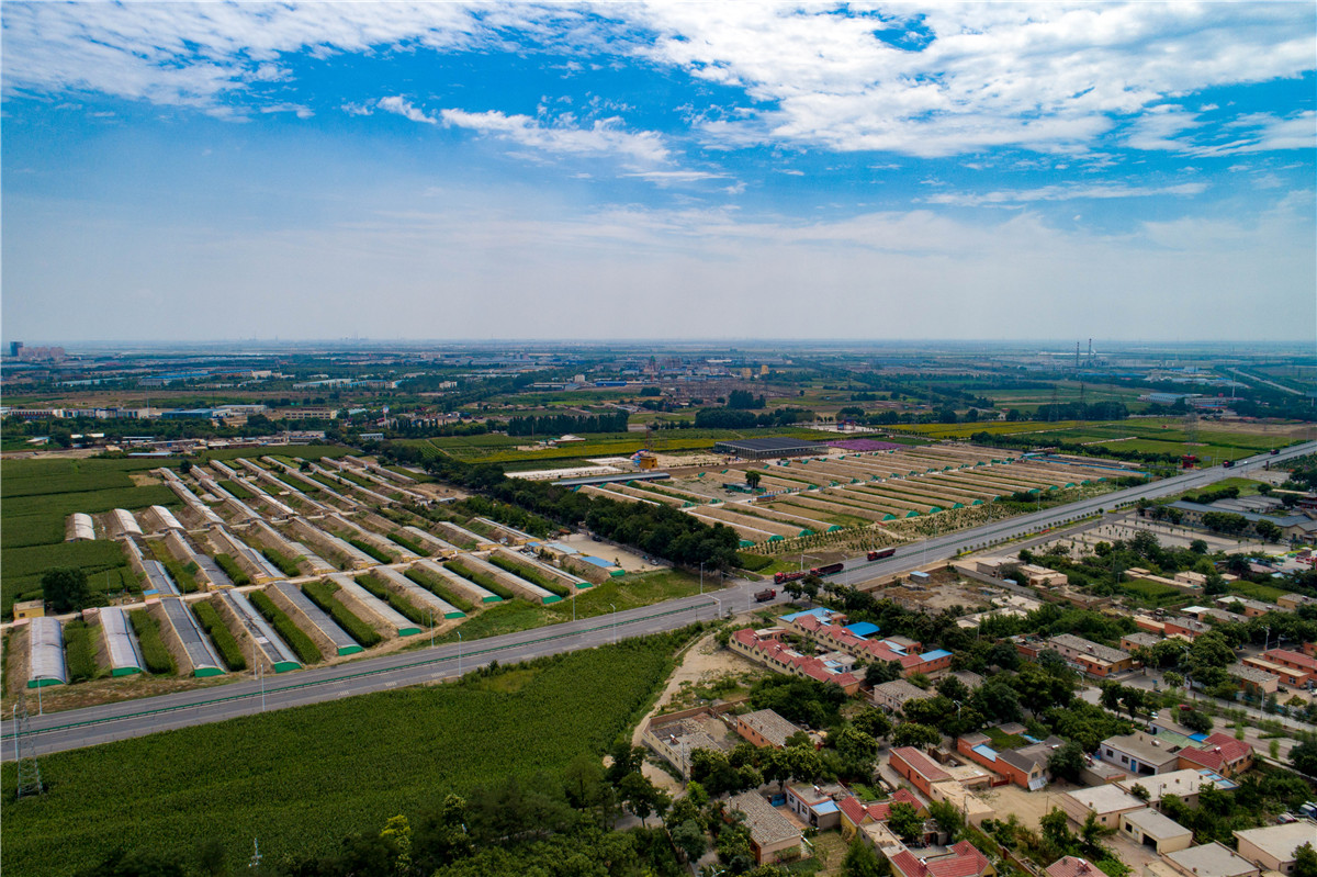 黄河两岸是我家高清大图瞰贺兰山下第一村大武口龙泉村