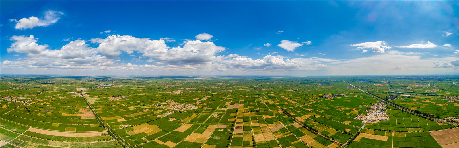 黄河两岸是我家大视野瞰宁夏沃野千里