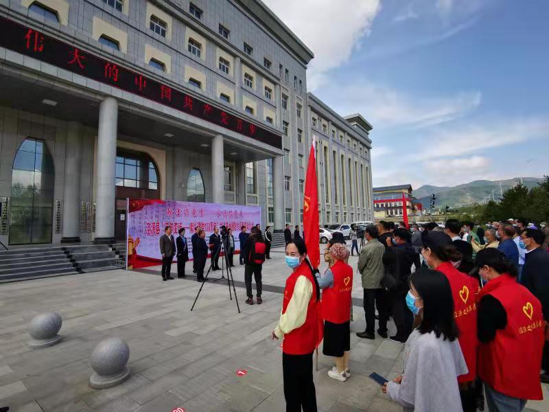 泾源县献礼建党100周年书法绘画摄影展开幕