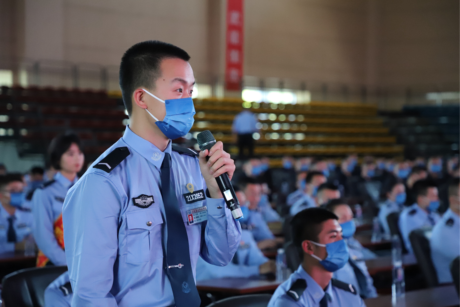 警旗飘扬忠诚为党，铮铮誓言一心为民，上海公安机关隆重举行首个“中国人民警察节”庆祝活动
