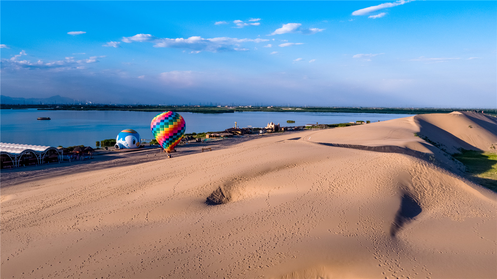 宁夏沙湖喜获“最美中国旅游景区”和“年度甄选度假旅游目的地”称号-宁夏新闻网
