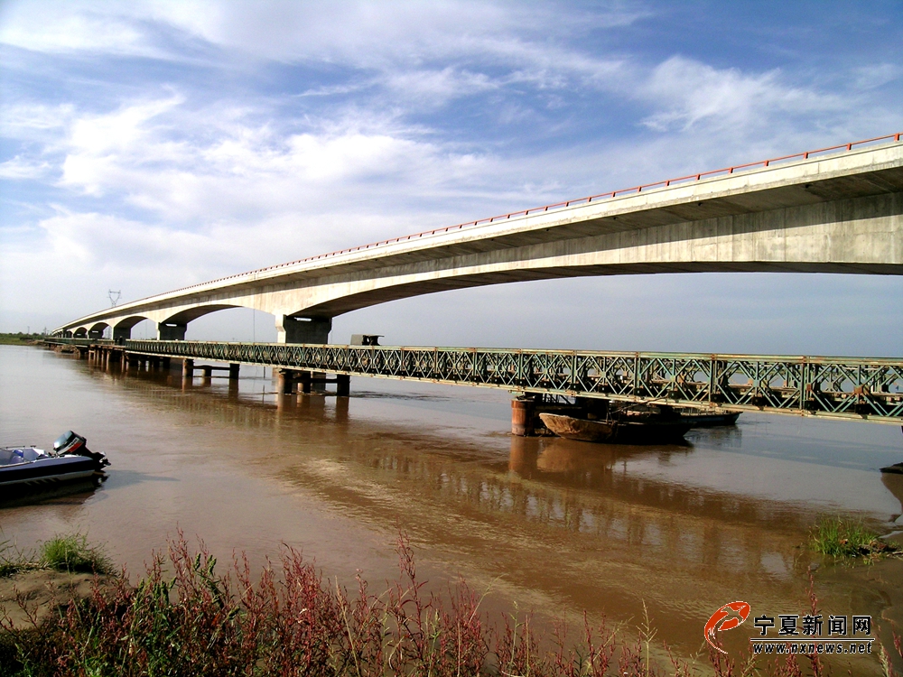 图8.银川黄河辅道桥.JPG