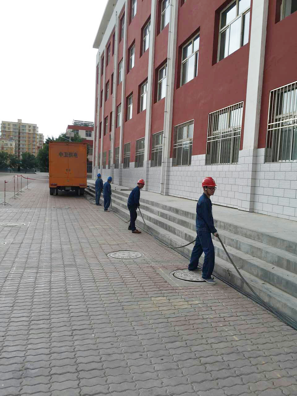 1.中卫供电公司加强巡视保高考供电“无忧” 作者：.jpg