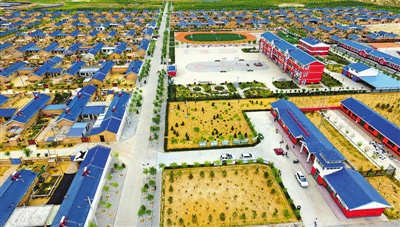 p 泾兴村是灵武市白土岗乡的纯移民新村,当地政府通过土地流转