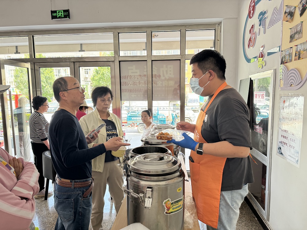 7月8日午餐期间，黄河东路街道湖畔嘉苑西(26656395)-20250708192538.jpg